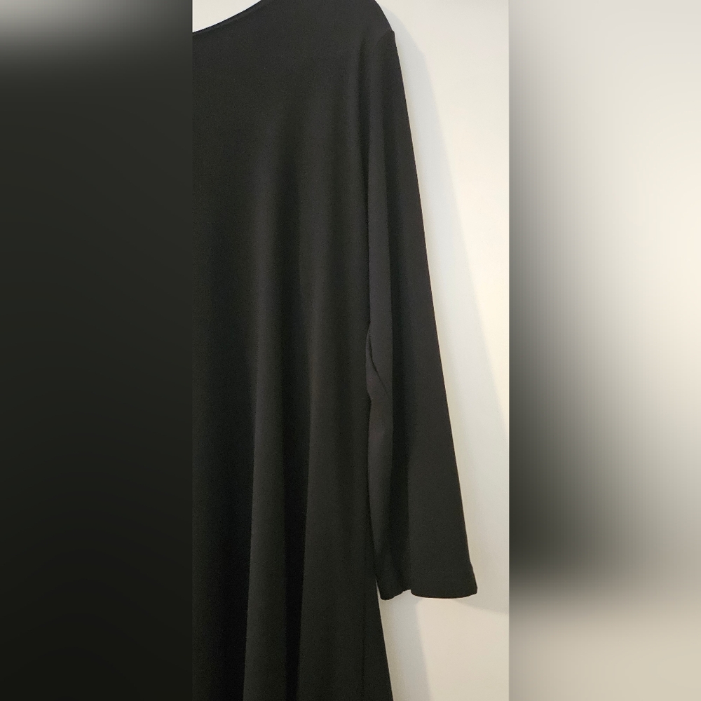 Sympli Solid Black Slinky Stretch Vented Wide Nec… - image 3